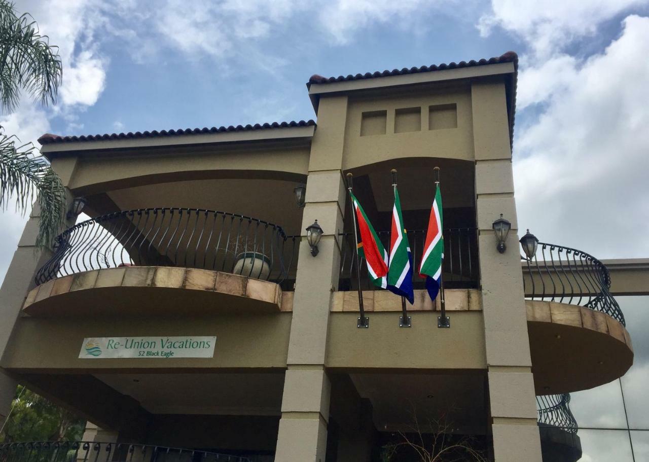 Re-Union Vacations Hotel Hartbeespoort Eksteriør billede
